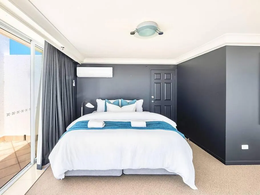 Palace In The Sky Gold Coast